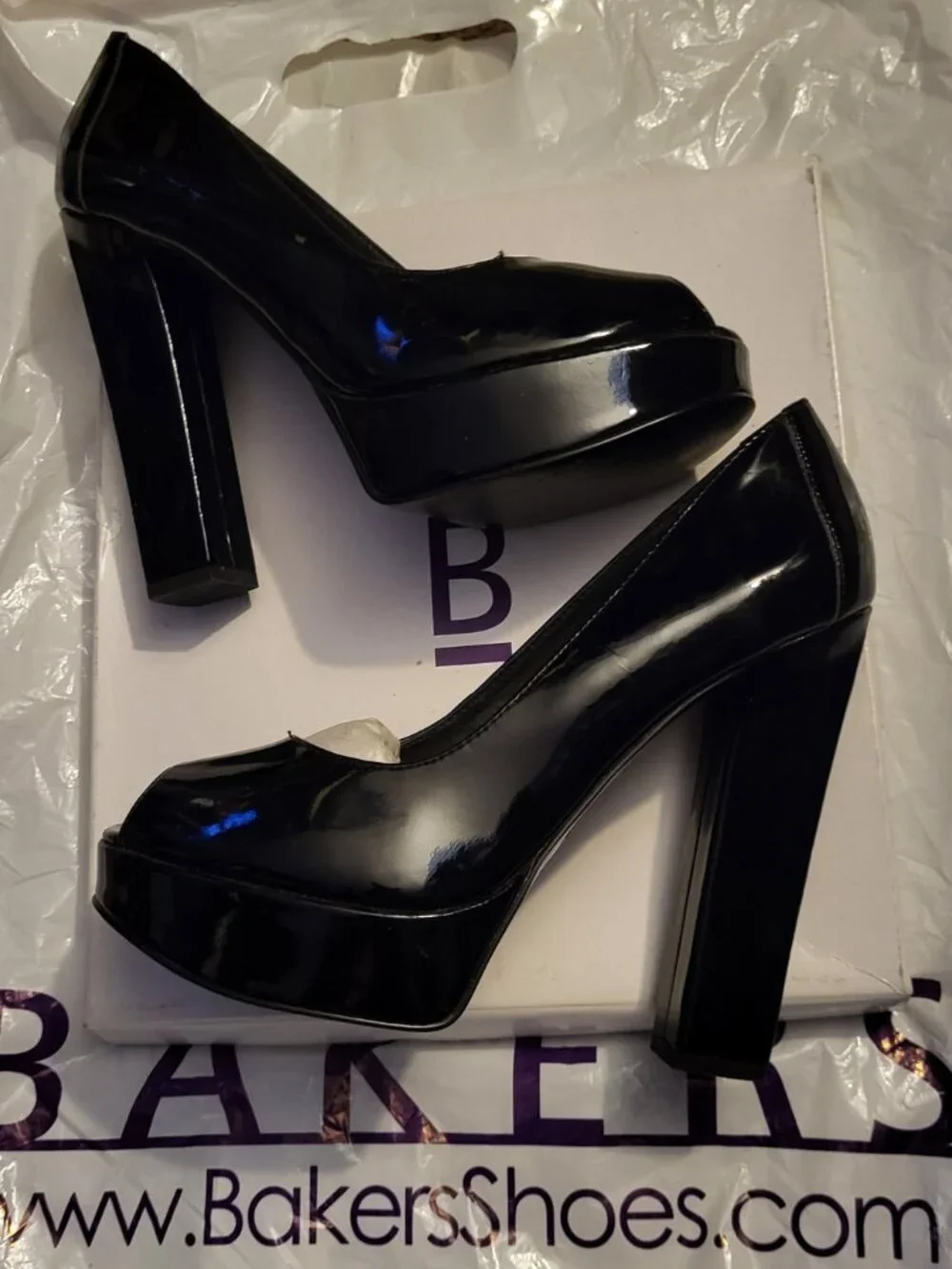 BAKERS BLACK PATENT LEATHER 